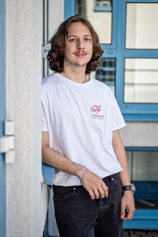Freundesgruppe | Abi 2023 | Thierry
